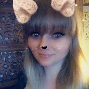 Meet your Posher, Christina